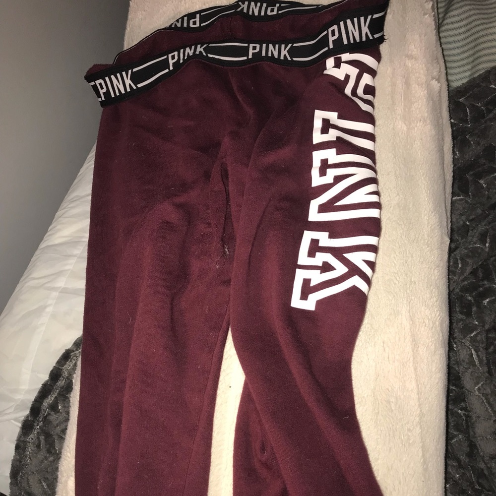 PINK VS MAROON CAPRIS